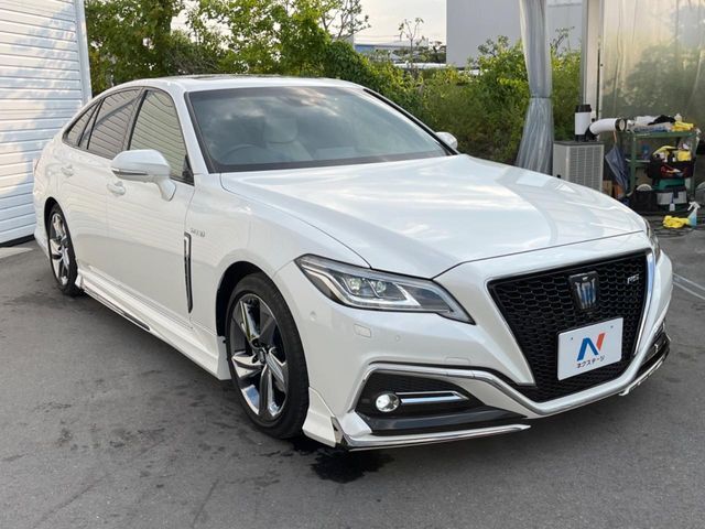 大好評のボディコーティング「弾スプラッシュコート」もご納車までに施工可能。通常のガラスコートと異なる、耐久年数6年の無機質ガラスコーティングが、ボディをキレイな状態に保ってくれます。
