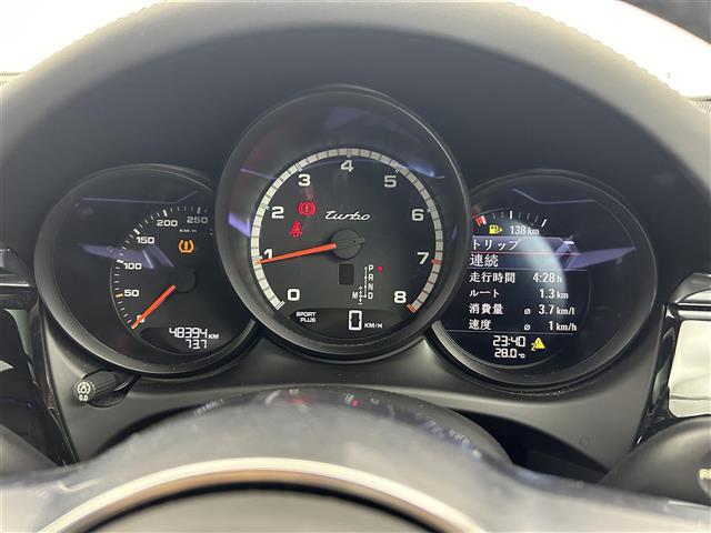 【スピードメーター】メーターがシンプルで見やすく運転しやすいですね！