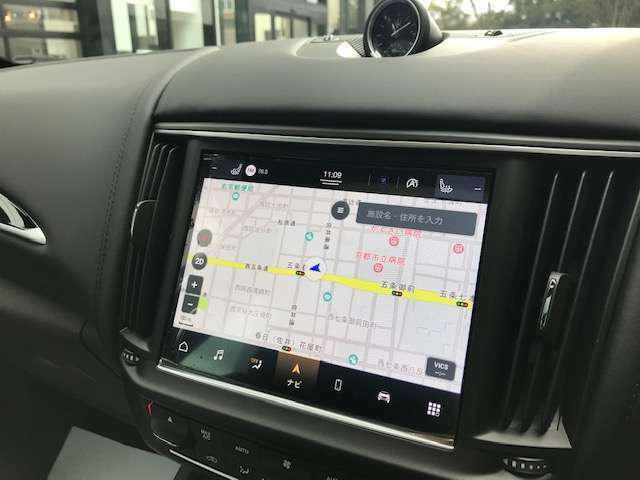 Applecarplay・Androidauto対応のマセラティタッチコントロールシステム