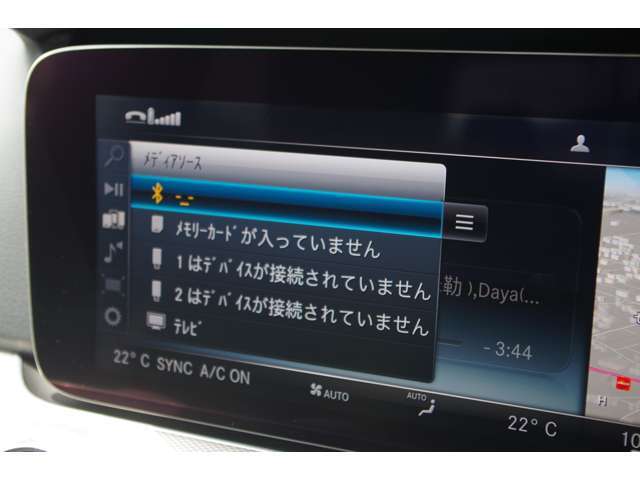 LIBERALAでは多種多様の車種をご用意させていただいております。お客様がご納得いくまで、そのお車の持つ特性を五感すべてで感じ取っていただける場をご提供します。