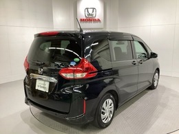 Honda認定中古車 U-Selectは3つの安心をお約束します。　1　Hondaのプロが整備した安心。 2　第三者機関がチェックした安心。　3　購入後もHondaが保証する安心。