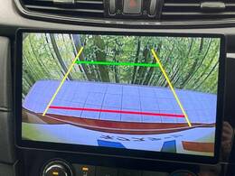 【バックモニター】狭い場所での切り返しや駐車もスムーズに行えます。