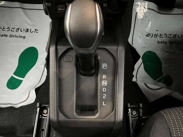 【有限会社クライス】です。当社のウリは中古車を中古と思わせない【業界トップクラスの仕上げ】が魅力です！！また、高価買取・アフターメンテナンス・自動車保険などお車に関わること、全てお任せください！！