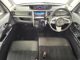【インパネ全体】全方位で視界が広く、高い目線で運転もしやすいです！