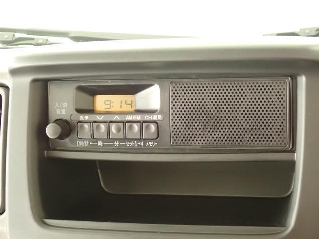 操作ラクラクな　AM/FMラジオを装備しています。