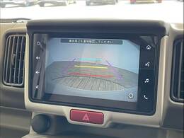【カラーバックモニター】を装備しております。リアの映像がカラーで映し出されますので日々の駐車や幅寄せなどで安心安全です。