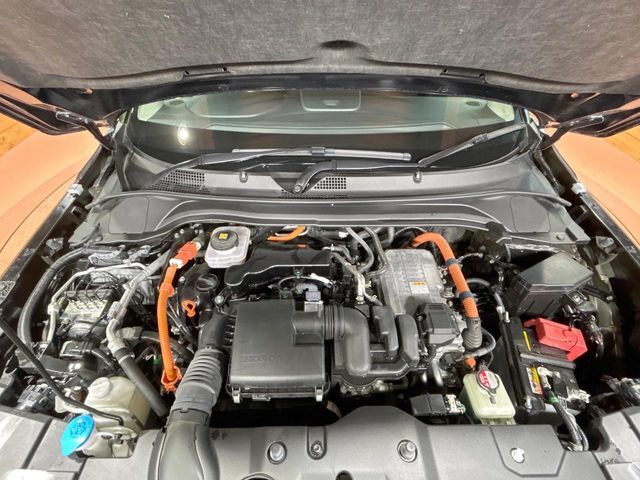 親切・丁寧な専門メカニックスタッフが応対！・車検・点検整備・事故等の修理などアフターサービスも安心。お車のカスタマイズもネクステージのサービススタッフまでご相談ください！