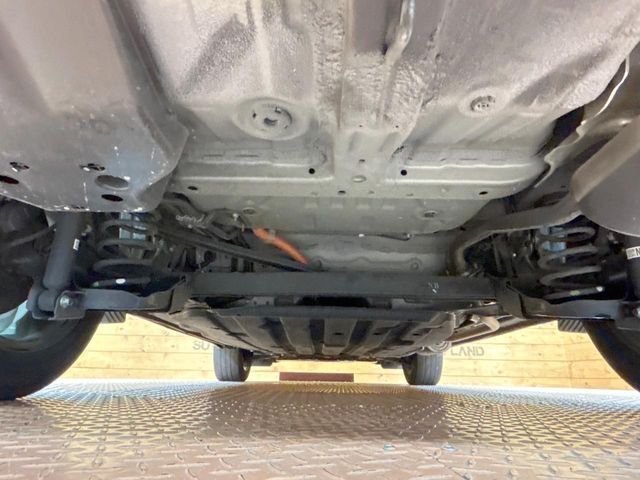 下回りがきれいなうちに、防錆加工の施工がオススメ。降雪地域はもちろん、沿岸部にお住いの方や、趣味でマリン・ウィンタースポーツをされる方にご好評いただいております。