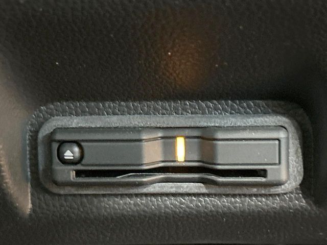 【ETC】高速道路の料金所をストレスなく通過！話題のスポットやサービスエリアに多い「スマートIC」利用時は必須のアイテムです。当店でセットアップを実施、ご納車当日からすぐにご利用いただけます！