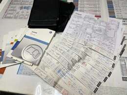 H23.24.25.26.27.28.29.30.R1.2.3.5年の記録簿が残っておりしっかりと定期的に整備・点検が行われてきた安心の一台でございます♪取説や各種書類、車検証入れも残っておりますので嬉しいですね♪