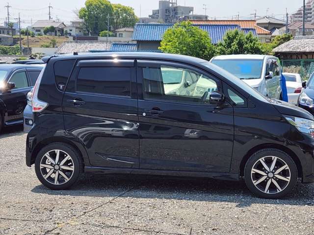 ★自宅から簡単に車に関する相談ができるサービスとして、オンライン購入相談＆商談を実施中です！お客様のご希望に合わせて、ご希望の日時などをお選びいただけます。先ずはメールもしくはお電話にてお問合せ下さい