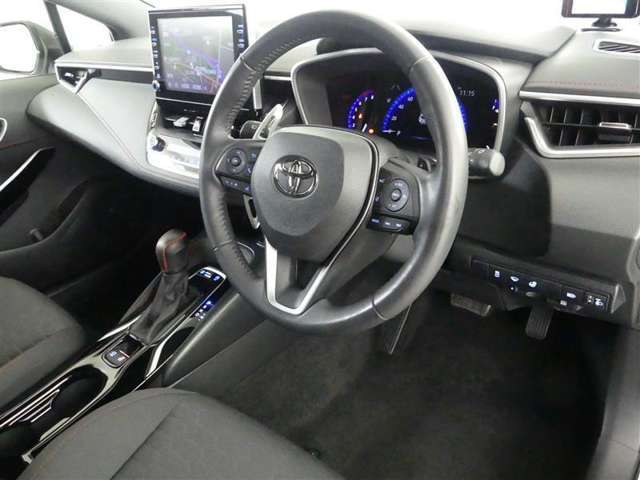 見通しのよいすっきりとした視界で、誰でも運転しやすいです。運転のしやすさは疲れにくさにも繋がりますよ♪