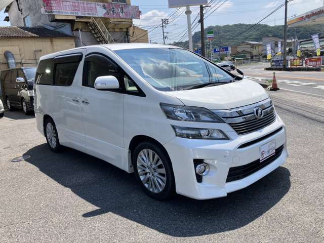 日本全国への納車も経験豊富な私たちにお任せ下さい！株ゼロと提携ネットワークと併せ、自社ローダーでの納車などもご自宅、またはご指定場所までOK！＊引取りにご来店の際は、車検証登録済みでお渡しとなります。