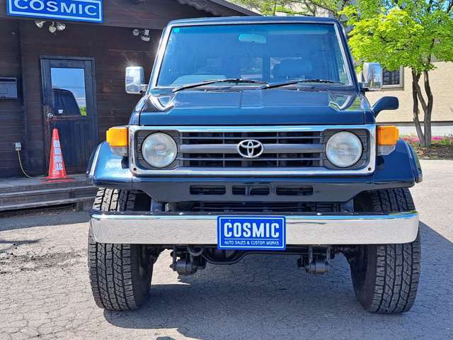 4X4エンジニアリングの足回りで4インチアップでも乗り心地は純正のようです。