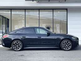 地域最大級の展示台数！お気に入りのお車があれば、ぜひステアリングを手にしてください。稀少モデルも鋭意取り揃え、幅広いニーズにお応え致します。スタッフ一同皆様のご来店を心よりお待ち申し上げます。