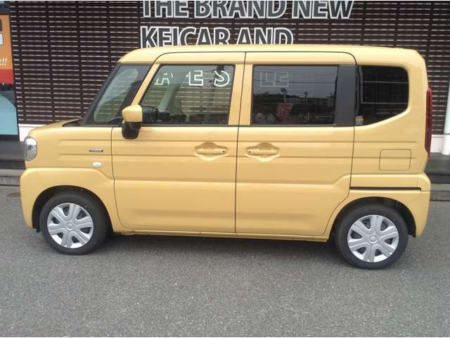 ケイカフェグループの在庫はなんと1500台以上。人気の届出済未使用車がオールメーカー豊富に揃って安心して選べます！本格的なカフェを併設した新しいコンセプトのお店です。