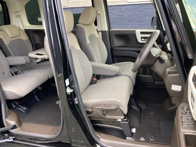 この度は、当店のお車をご覧いただきまして誠にありがとうございます！ご相談はこちらまで→【TEL0598-29-5111】お気軽に問合せください♪