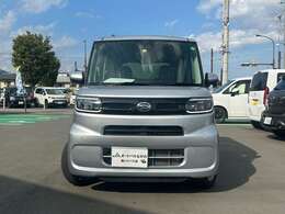 豊富な在庫を展示しております。お気に入りの1台をぜひ当店で！