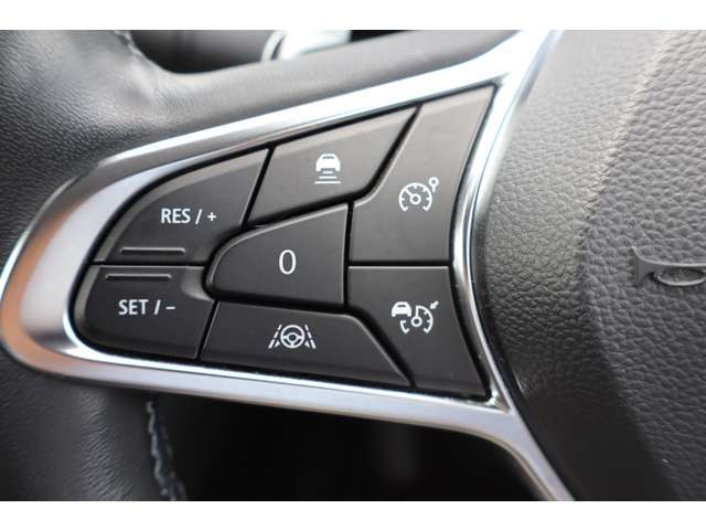 【アダプティブクルーズコントロール】前車との車間距離を一定にとりつつ、一定速度で自動走行が可能です！高速道路走行などで大変便利な機能です！