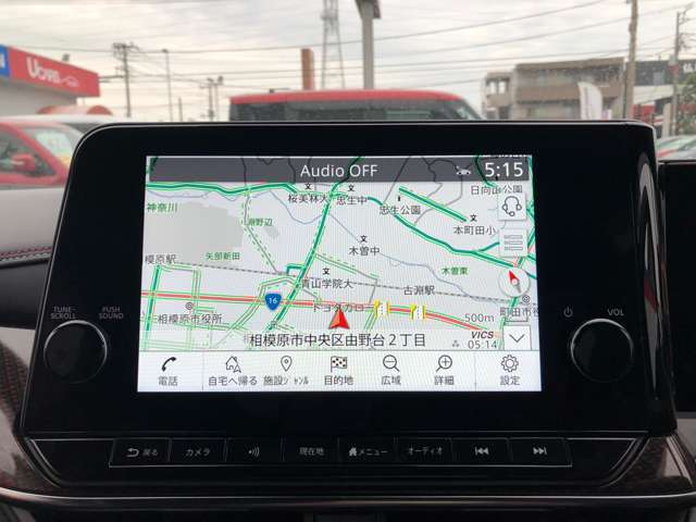 ハンズフリーフォン、VICS（FM多重）、ボイスコマンド、Bluetooth対応、USB接続、HDMI接続、Apple CarPlay ・ Android Auto　連携機能、AM/FMラジオ、NissanConnect サービス対応、iPod対応