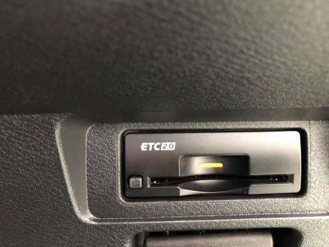 ナビ連動ビルトインETC2.0車載器付きです。納車の当日からご利用いただけます。◎掲載後すぐに販売が決まってしまう場合もございますのでご来店前にお電話でご予約を頂ければ幸いです。