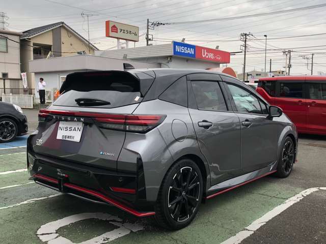 【納車前点検】法定12月整備付き12ケ月＋エンジンオイル＋エレメント＋ワイパーリフィール交換等を弊社整備工場にて実施。整備費用は車両本体に含まれております。