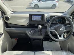 【インパネ全体】全方位で視界が広く、高い目線で運転もしやすいです！