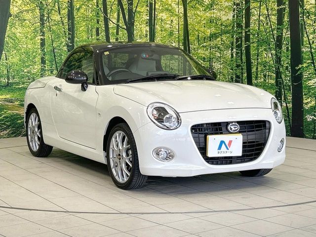 大好評のボディコーティング「弾スプラッシュコート」もご納車までに施工可能。通常のガラスコートと異なる、耐久年数6年の無機質ガラスコーティングが、ボディをキレイな状態に保ってくれます。