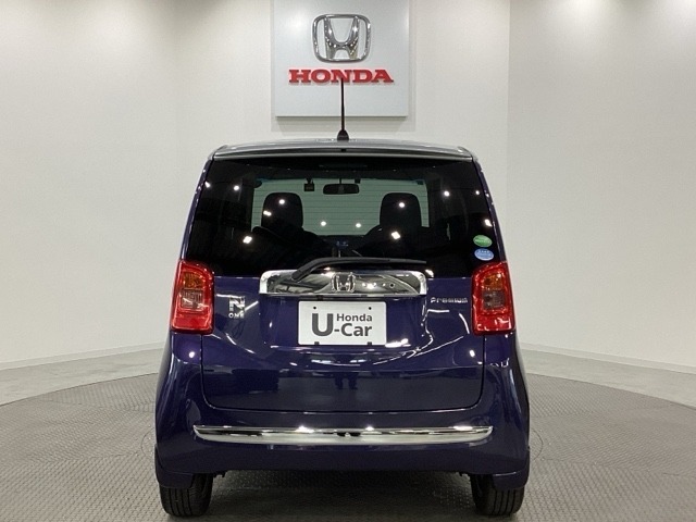 【Honda認定中古車 U-Select】　は3つの安心をお約束します。　1　Hondaのプロが整備した安心。 2　第三者機関がチェックした安心。　3　購入後もHondaが保証する安心。