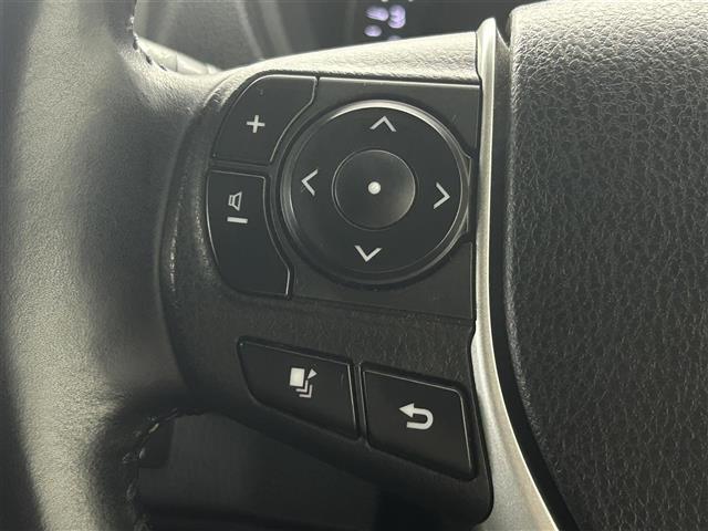 【運転席操作部】快適なドライブを楽しむための機能が装備されています！運転席から触れるので、使いやすいです！除菌プランいれていただくと、さらに清潔で安心していただけます！