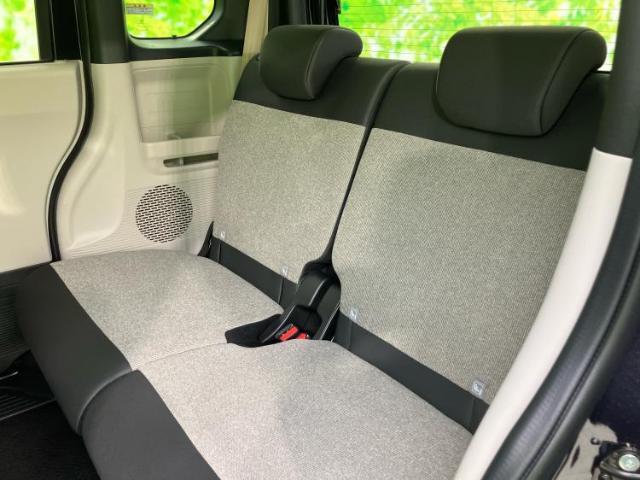 WECARSでは各商談席に大型モニターをご用意しております！見やすい大画面でゆったりと全国の在庫をご覧いただけます！是非ご来店お待ちしております！