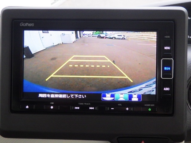 ■バックカメラ■ガイドラインが付いているので車庫入れも楽々です！トランク下部分の死角もカバーしてくれるので運転も安心です♪