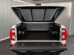 ベッドライナーで愛車を荷物運んでも守りましょう！