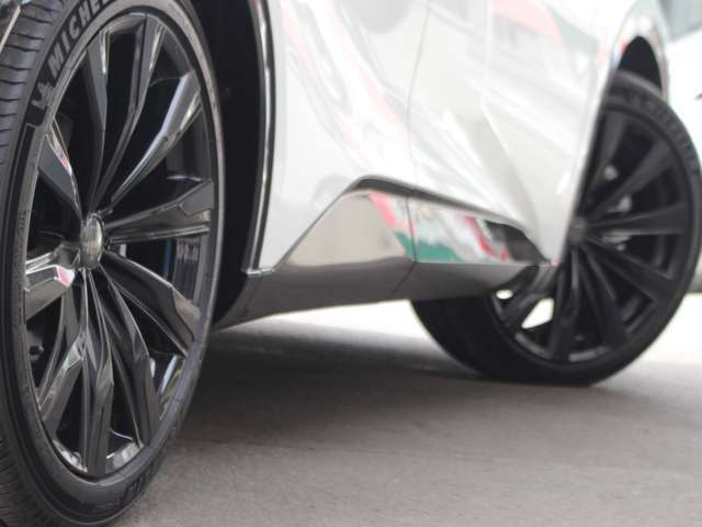 お車に合った保証をご用意しております！1年間、走行距離無制限保証！ディーラー保証継承！当店スタッフが細かくご説明をさせていただきます！延長保証も可能です！