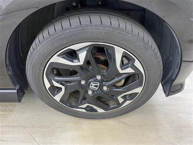 【右斜後】『外装：右斜後側』の画像になります。写真の内容に関してご不明点、ご質問等がございましたらお気軽にガリバー店舗までお問い合わせください。