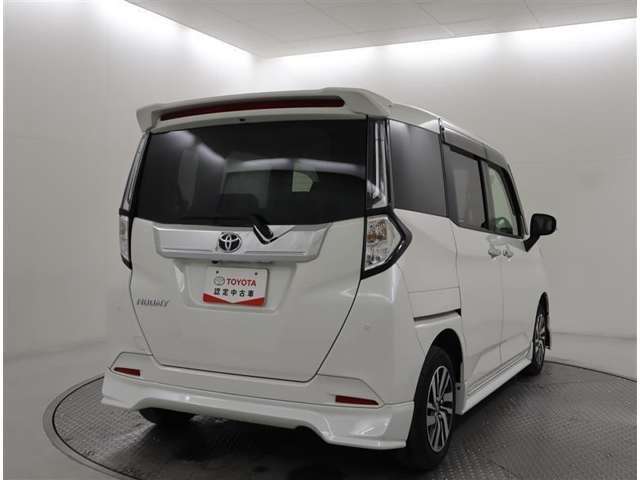 両側電動スライドドア付きで乗り降りが便利です。