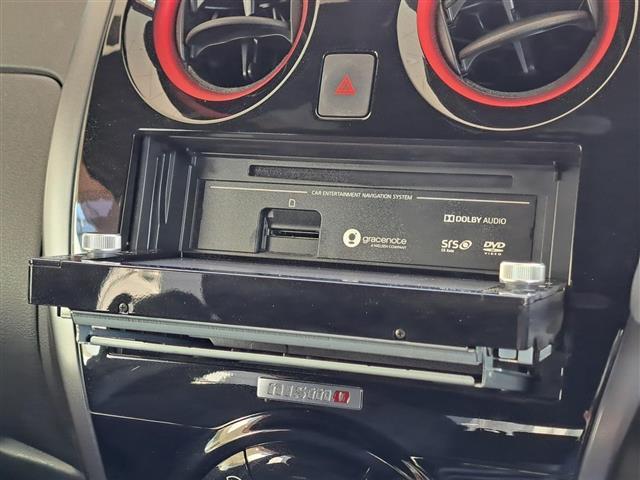 気になる車はすぐにお問い合わせください！画面右側の0066から始まる無料ダイヤルからお問い合わせ下さい！専門スタッフがお車のご質問にお答えいたします！