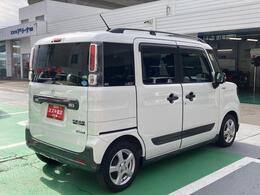 『在庫車について』　当店の在庫車は社有車やリースアップ車など高年式・低走行で良質な高コンディション車が多数ございます。もちろん全車厳しく査定し、安心してお乗りいただけるお車を厳選しております。