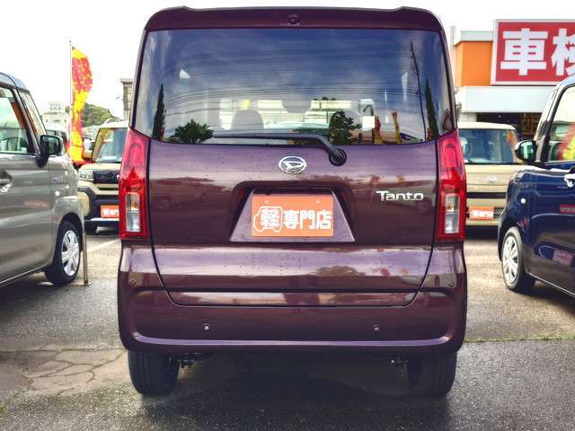 新車と同様の保証（有料）がつけられます。また各地域の店舗に最新の大型整備工場とプロメカニックが常駐しておりアフターメンテナンスもお任せください。