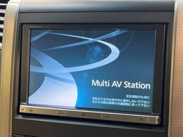【純正8型ナビ】人気の大型8インチナビを装備。存在感のある大画面はインパクト大！ナビ利用時のマップ表示は見やすく、テレビやDVDは臨場感がアップ！いつものドライブがグッと楽しくなります♪