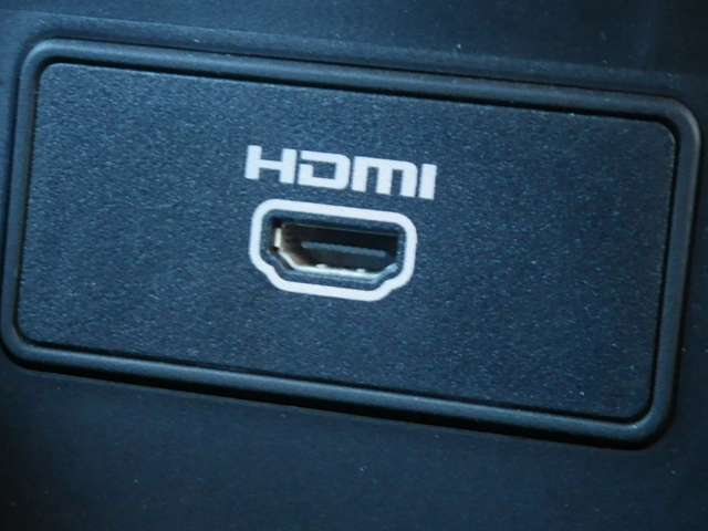 USB・HDMI端子も付いて接続可能