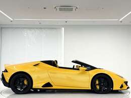 2020モデルはウラカンEVOのなかでもマフラーの音が大きく人気のモデルです。