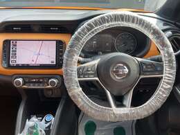 室内はルームクリーニングを行い納車になりますので納車後も快適な車内でお出かけできますよ