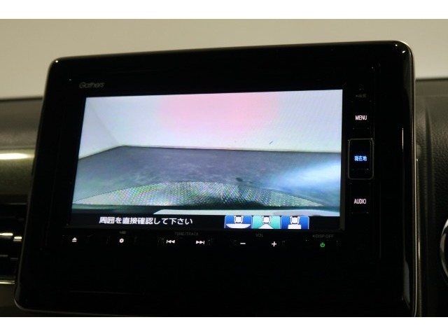 ◆◆バックカメラの画像です。車庫入れの安心感がアップしますね☆