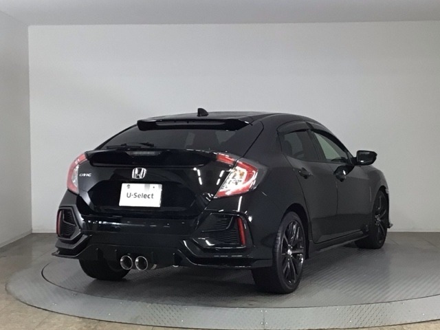 【LEDヘッドライト】ディスチャージヘッドライト（HID）と同等の明るさで、夜道や雨天走行が明るく視界良好！！　フォグライトも装備で、安心感さらにUPです♪安心ドライブを楽しんで下さい♪