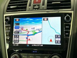 【大画面ナビ】人気の大型8インチナビを装備。存在感のある大画面はインパクト大！ナビ利用時のマップ表示は見やすく、テレビやDVDは臨場感がアップ！いつものドライブがグッと楽しくなります♪