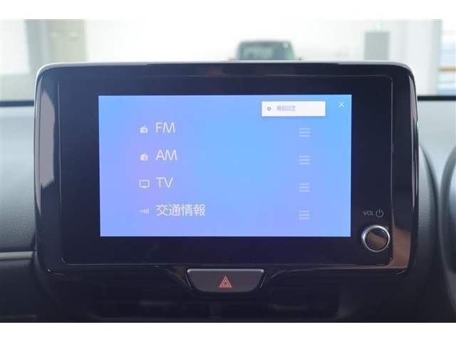 ディスプレイオーディオです♪Bluetooth・USB接続出来ます！バックガイドモニターで後方の確認が出来て安心です。