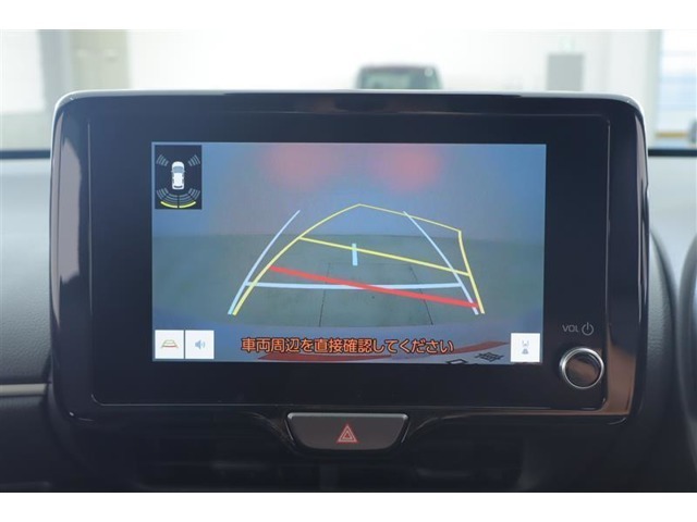 バックガイドモニターで、後方を確認しながら安心して駐車することができます。運転初心者も熟練者も必須の機能ですよ！