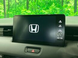 【純正9インチナビ】人気の純正ナビを装備。オーディオ機能も充実しており、Bluetooth接続すればお持ちのスマホやMP3プレイヤーの音楽を再生可能！毎日の運転がさらに楽しくなります！！