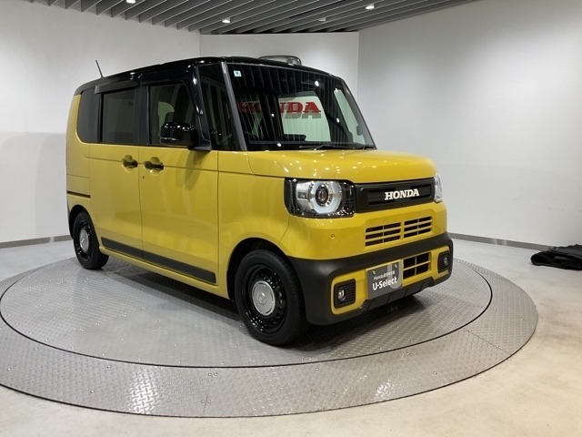 ご納車までの期間ですが、県内のお客様は2、3週間、県外のお客様は3、4週間ほどでご納車が可能となります。但し、お支払いや書類の状況によっては多少の前後もありますので、その際には何卒ご了承下さい。